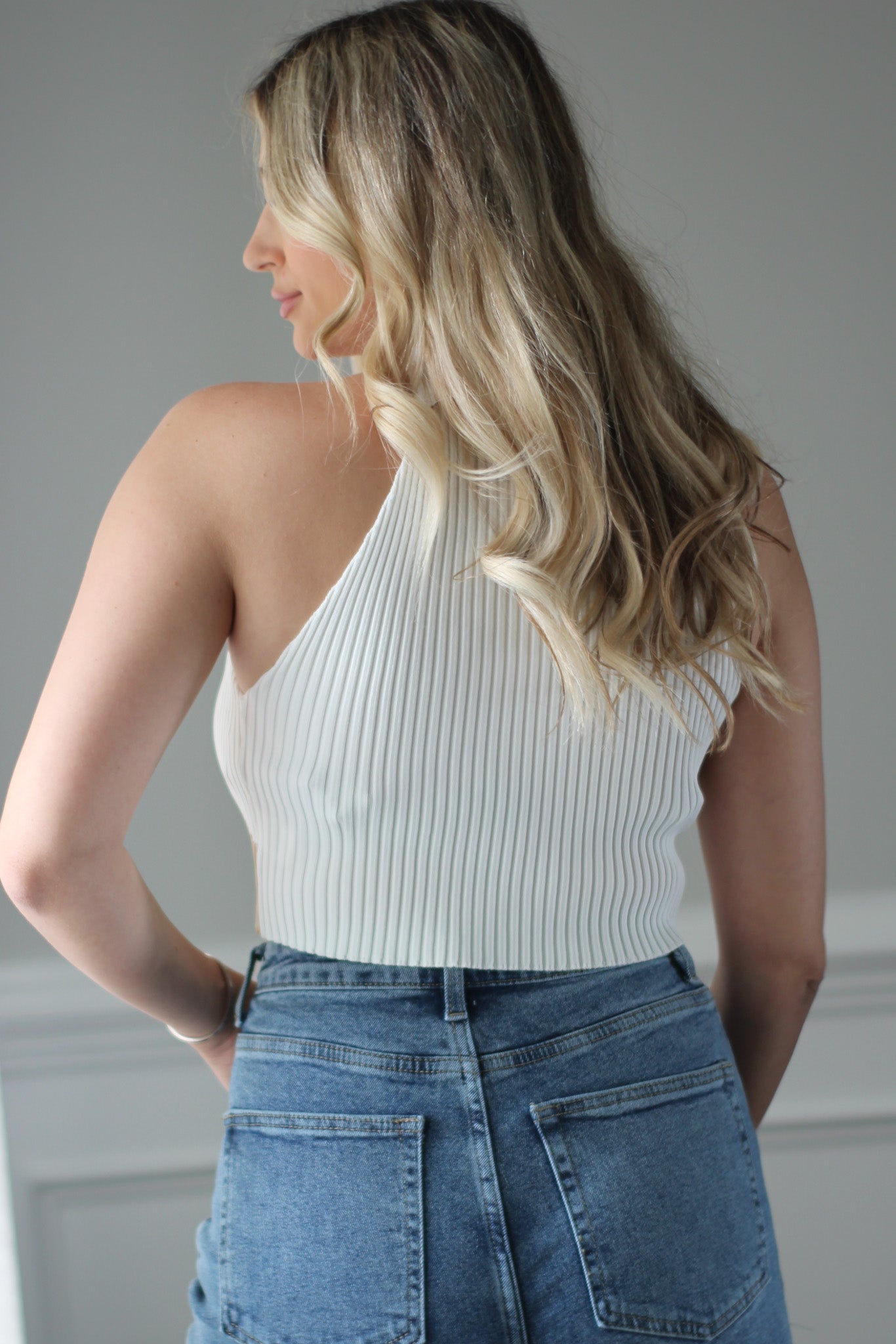 Don't Get It Twisted Crop Top - Neutral